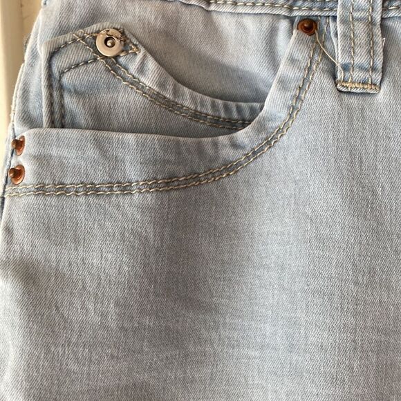 Royalty For Me WannaBettaButt Light Blue Cuffed Shorts Size 12 - Picture 2 of 11